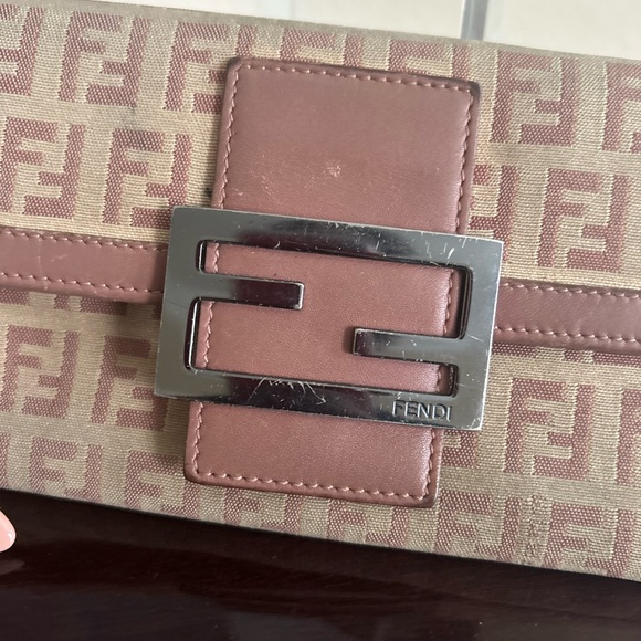 Fendi - Picture 13 of 13